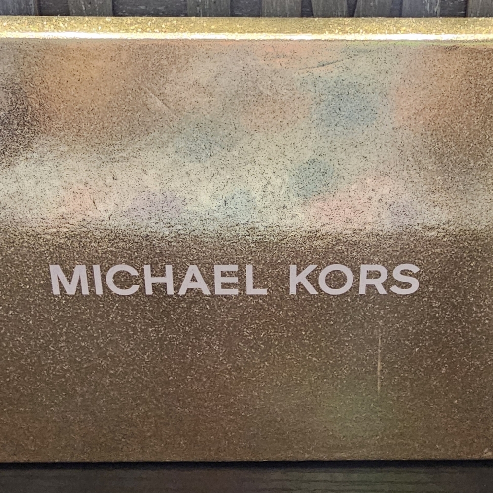 Michael Kors, NWT, adjustable belt bag in Box❤️ Sale - Picture 4 of 5